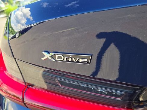 New 2026 BMW 330i xDrive Sedan w/ Convenience Package AWD/4WD image 17