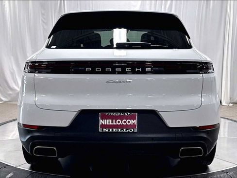 Used 2026 Porsche Cayenne AWD/4WD image 8