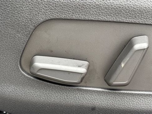 New 2025 Kia Carnival SX Prestige FWD image 33