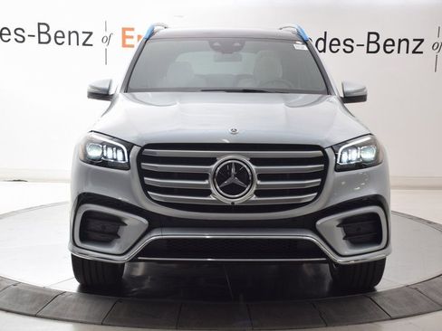 New 2026 Mercedes-Benz GLS 580 4MATIC image 9