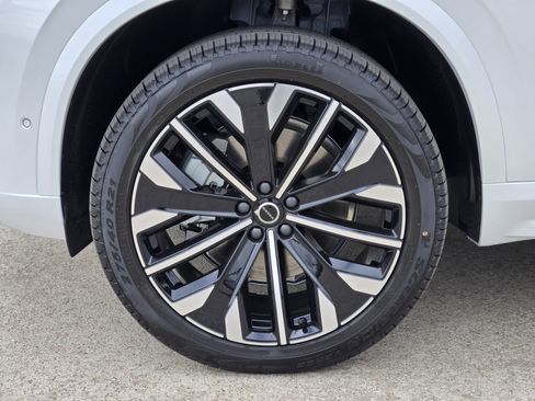 New 2026 Volvo XC90 B6 Ultra image 12