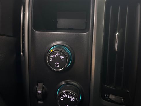 Used 2016 Chevrolet Silverado 1500 LT image 19