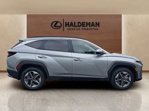 Used 2025 Hyundai Tucson SEL AWD/4WD image 7