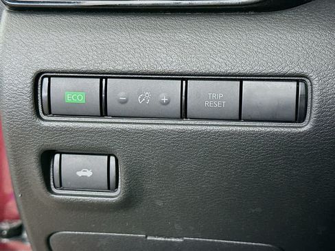 Used 2020 Nissan Sentra SV FWD image 26