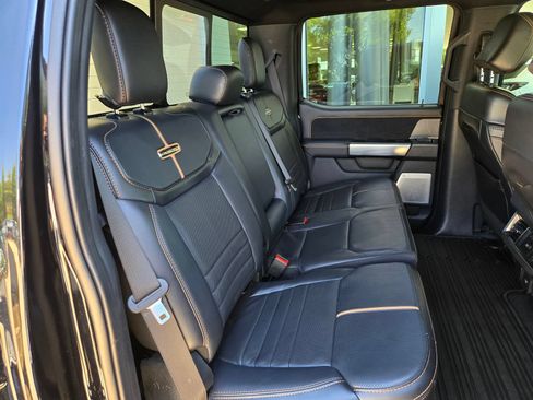 Used 2024 Ford F250 Platinum AWD/4WD image 29