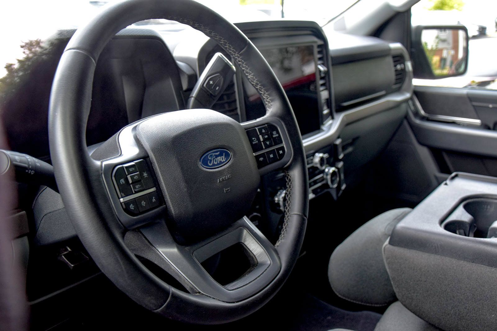 Used 2025 Ford F150 XLT w/ Equipment Group 301A Standard AWD/4WD image 10