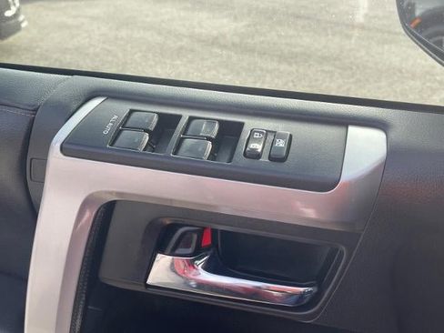 Used 2018 Toyota 4Runner SR5 Premium image 18