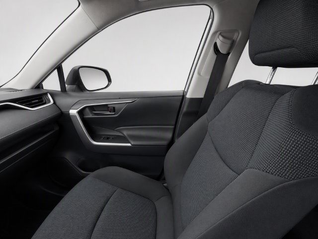Used 2024 Toyota RAV4 LE FWD image 12