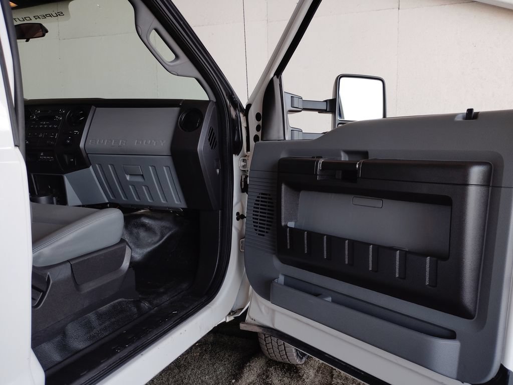 Used 2015 Ford F450 XL w/ Power Equipment Group RWD image 10