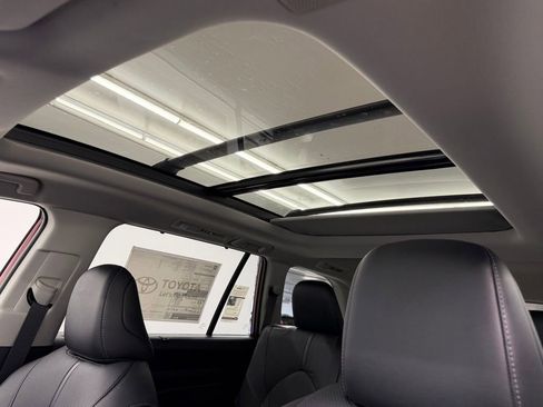 New 2026 Toyota Grand Highlander AWD image 22