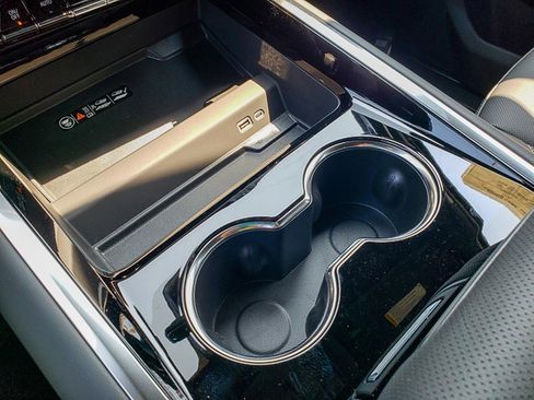 New 2025 Chevrolet Tahoe Premier image 13