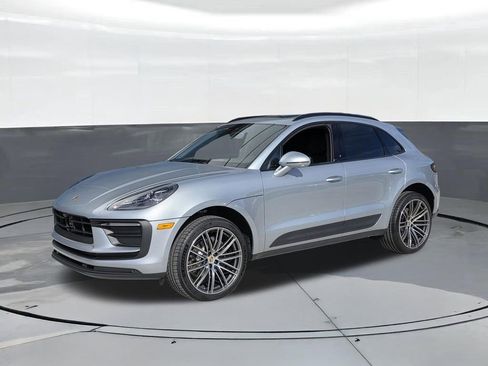 Certified 2026 Porsche Macan AWD/4WD image 1