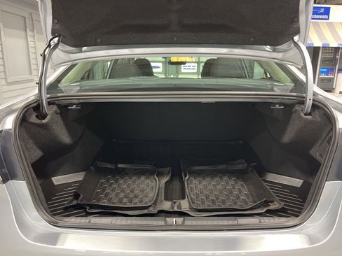 Used 2022 Subaru Legacy Limited image 36