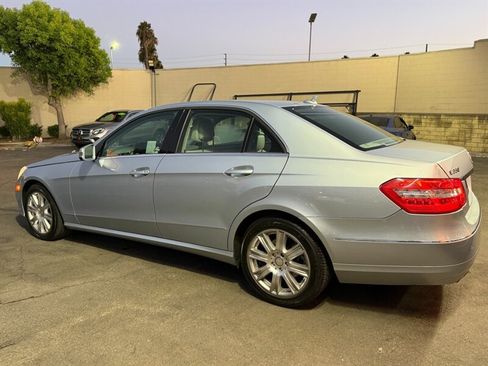 Used 2013 Mercedes-Benz E 350 4MATIC Sedan image 7