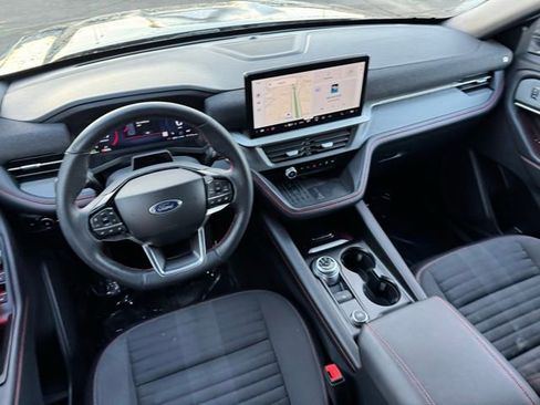 Certified 2025 Ford Explorer ST-Line w/ Premium Package image 6