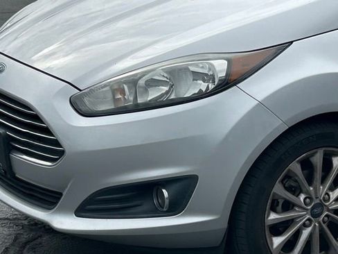 Used 2014 Ford Fiesta SE w/ Equipment Group 201A FWD image 12