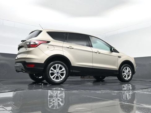 Used 2017 Ford Escape SE AWD/4WD image 24