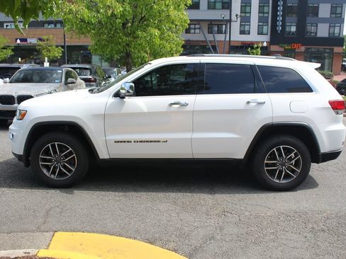 Used 2022 Jeep Grand Cherokee Limited AWD/4WD image 4