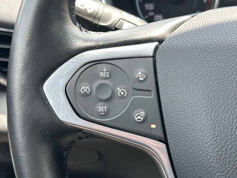 Used 2022 Chevrolet Traverse RS AWD/4WD image 41