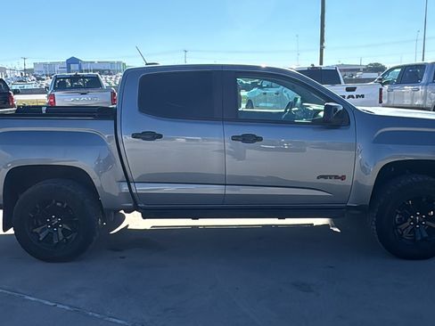 Used 2022 GMC Canyon AT4 image 4