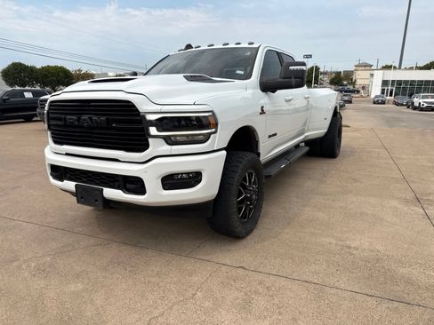 Used 2024 RAM 3500 Laramie w/ Night Edition AWD/4WD image 3