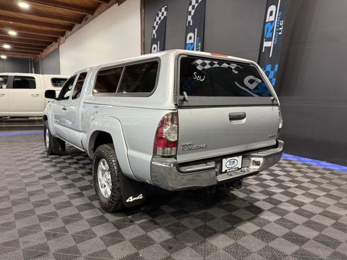 Used 2010 Toyota Tacoma 4x4 Access Cab V6 image 3