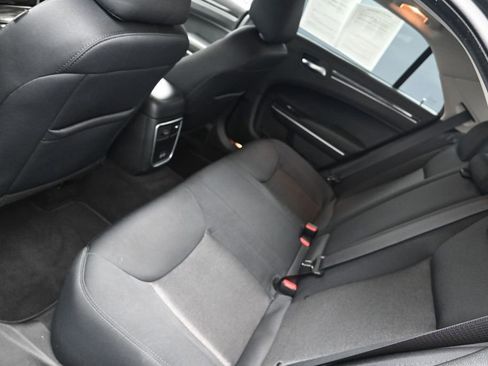 Used 2022 Chrysler 300 Touring w/ Sport Appearance Package RWD image 21