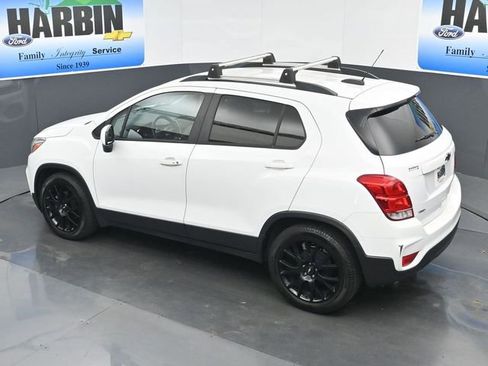 Used 2021 Chevrolet Trax LT w/ Sport Edition FWD image 24
