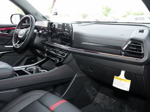 New 2026 Chevrolet Traverse RS image 42