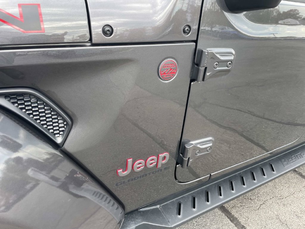 Used 2023 Jeep Gladiator Rubicon w/ Cold Weather Group AWD/4WD image 10