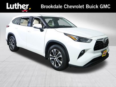 Used 2022 Toyota Highlander XLE