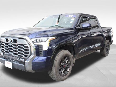 Used 2024 Toyota Tundra Platinum w/ TRD Off-Road Package AWD/4WD image 12