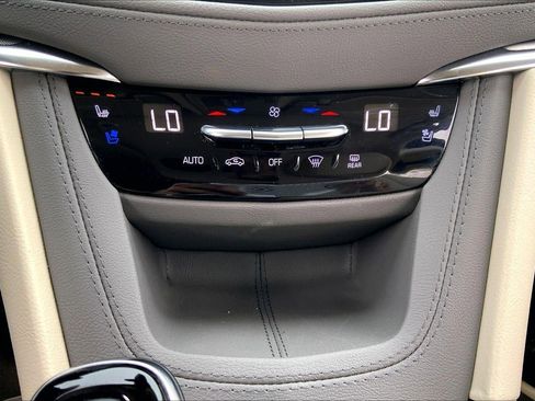 Used 2023 Cadillac XT5 Premium Luxury image 33