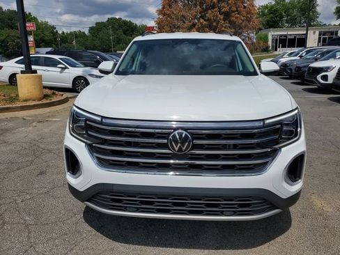 Certified 2025 Volkswagen Atlas SE AWD/4WD image 2
