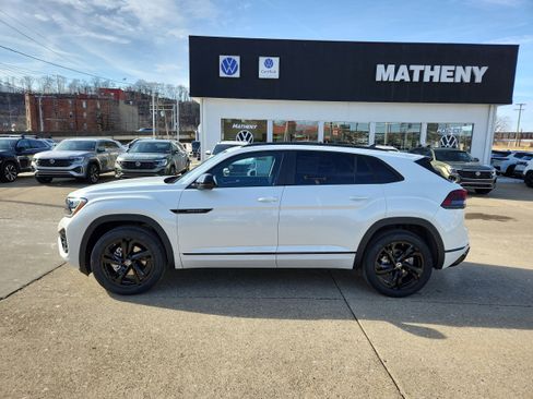New 2026 Volkswagen Atlas Cross Sport SEL R-Line image 2