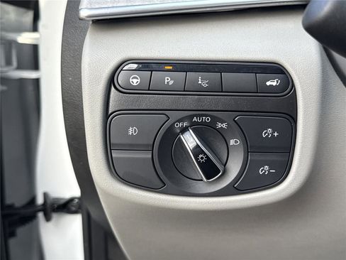 Used 2023 INFINITI QX50 Sensory AWD/4WD image 14