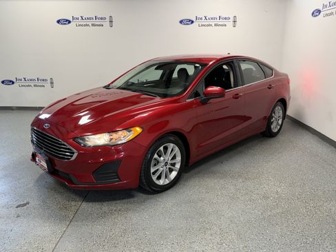 Used 2020 Ford Fusion SE FWD image 4