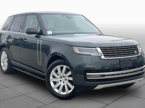 Used 2025 Land Rover Range Rover SE image 2