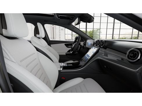 Certified 2025 Mercedes-Benz C 300 Sedan image 3