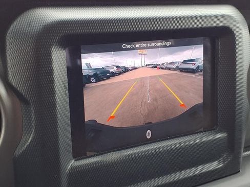 Used 2022 Jeep Gladiator Sport AWD/4WD image 11