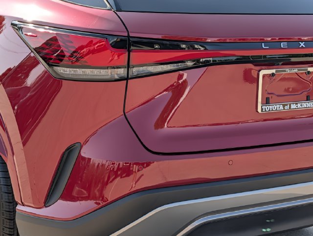 Used 2024 Lexus RX 350 Premium w/ Accessory Package (Z1) FWD image 8