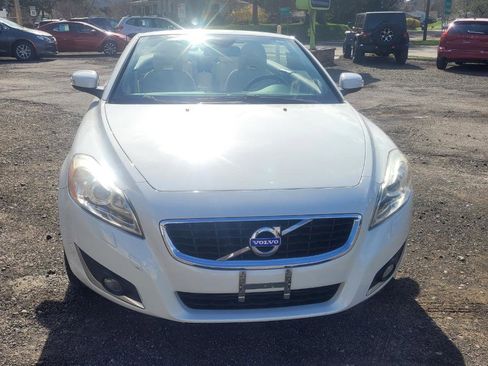 Used 2013 Volvo C70 T5 image 3