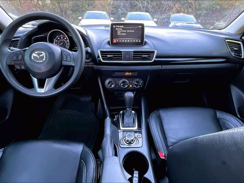 Used 2016 MAZDA MAZDA3 i Sport w/ Preferred Equipment Package image 14