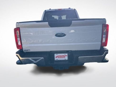 Used 2024 Ford F250 XLT image 4