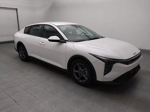 Used 2025 Kia K4 FWD image 11