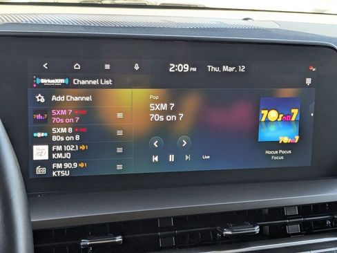 Used 2025 Kia Telluride S image 19