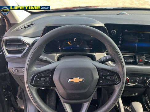 Used 2025 Chevrolet TrailBlazer LT image 19