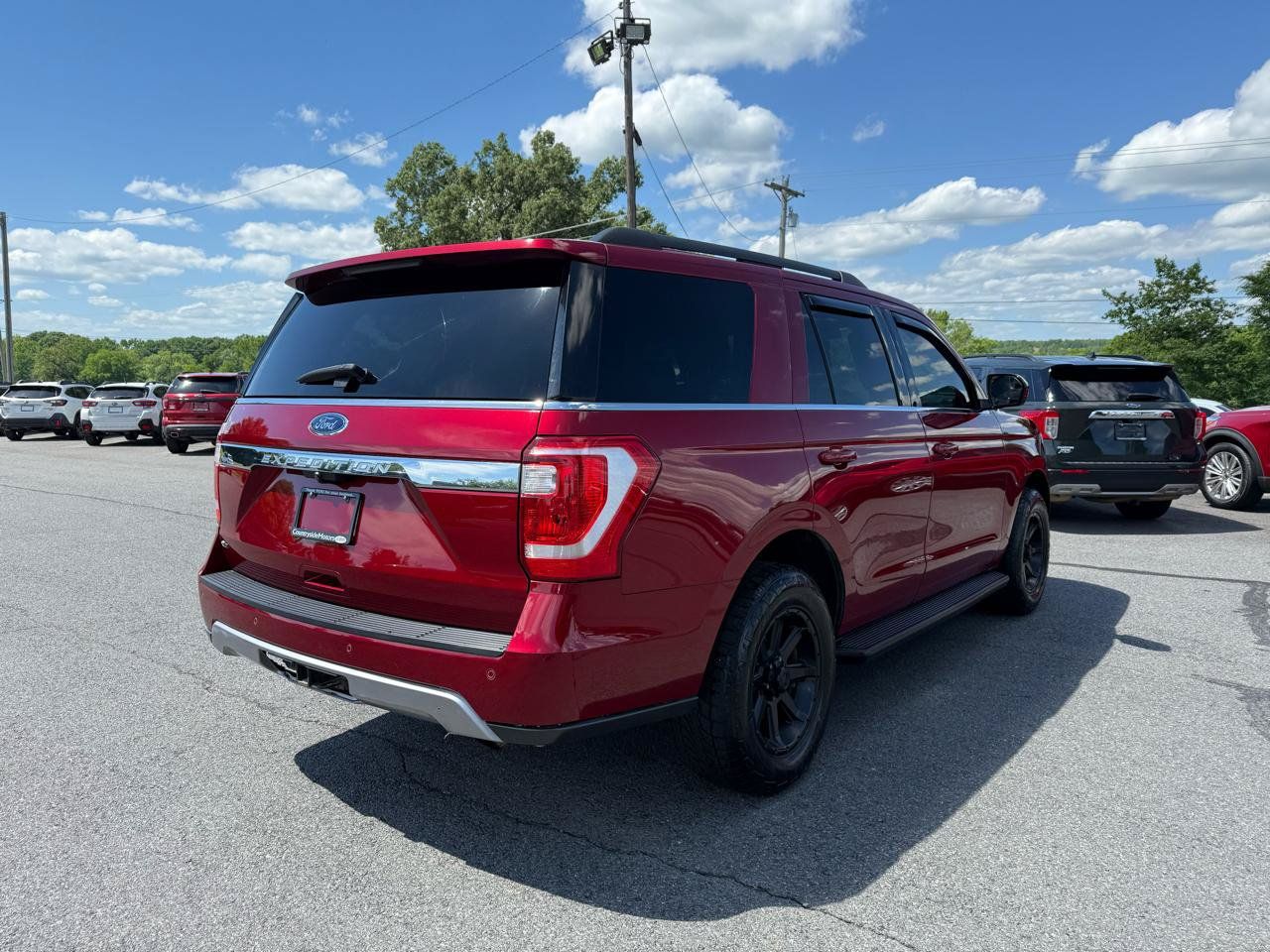 Used 2018 Ford Expedition XLT AWD/4WD image 6