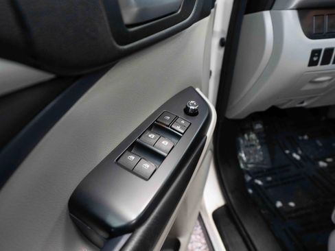 Used 2015 Toyota Highlander XLE image 7