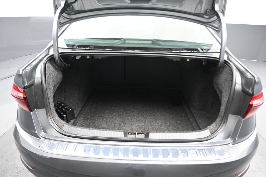 Used 2019 Volkswagen Jetta S FWD image 40